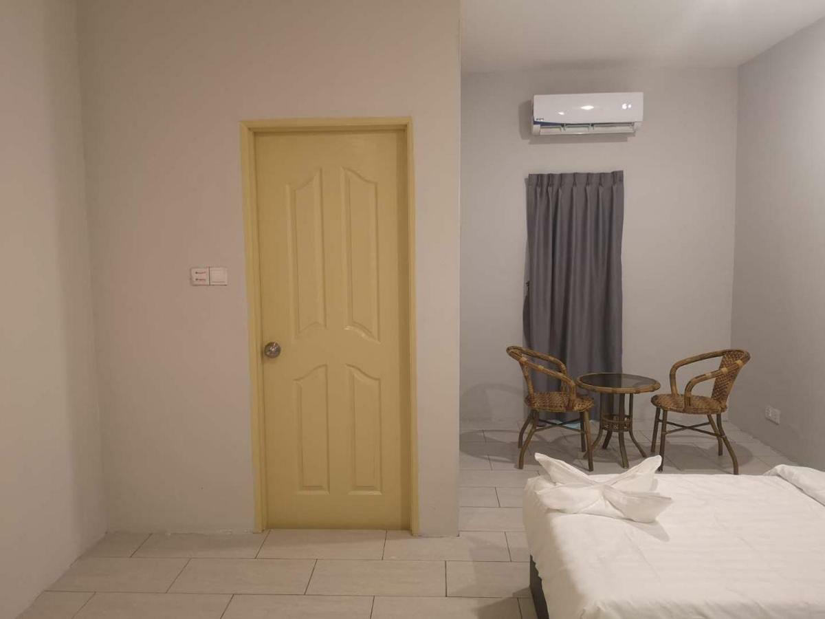 Luna Guesthouse 露娜旅馆 Semporna Exterior photo