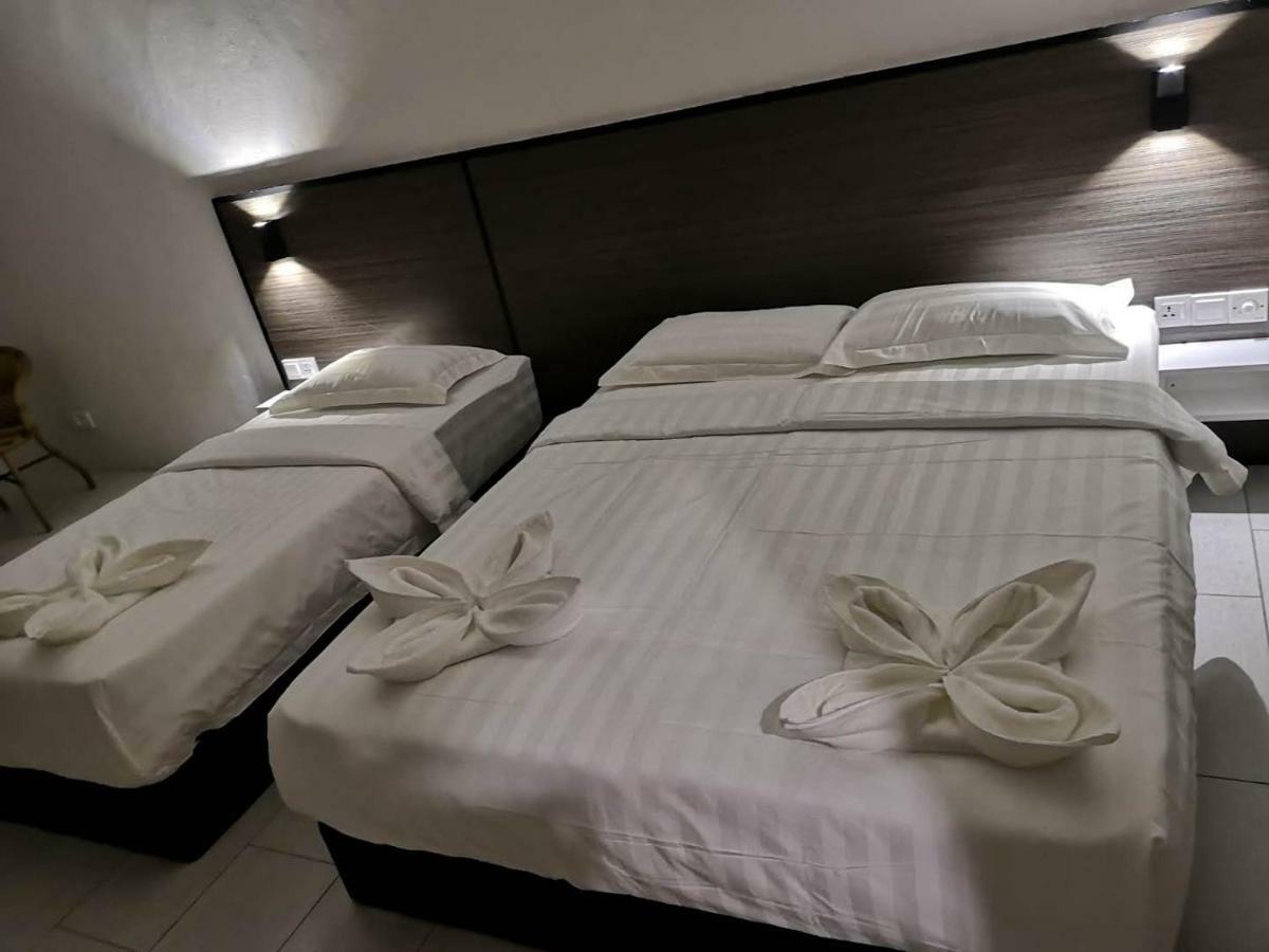 Luna Guesthouse 露娜旅馆 Semporna Exterior photo