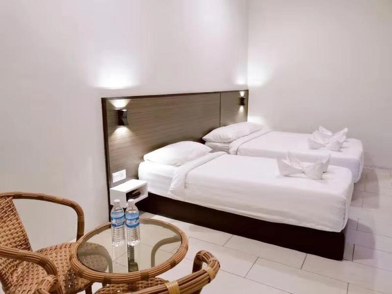 Luna Guesthouse 露娜旅馆 Semporna Exterior photo